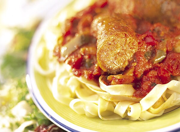 Slow Cooker Italian Sausage and Peppers Pasta with Caesar Salad
