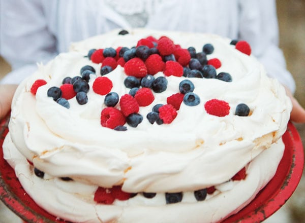 Fresh Berry Pavlova