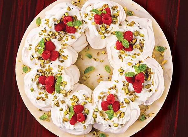 Pretty Pavlova Cake