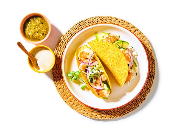Tacos de Camarones con Aguacate y Lima