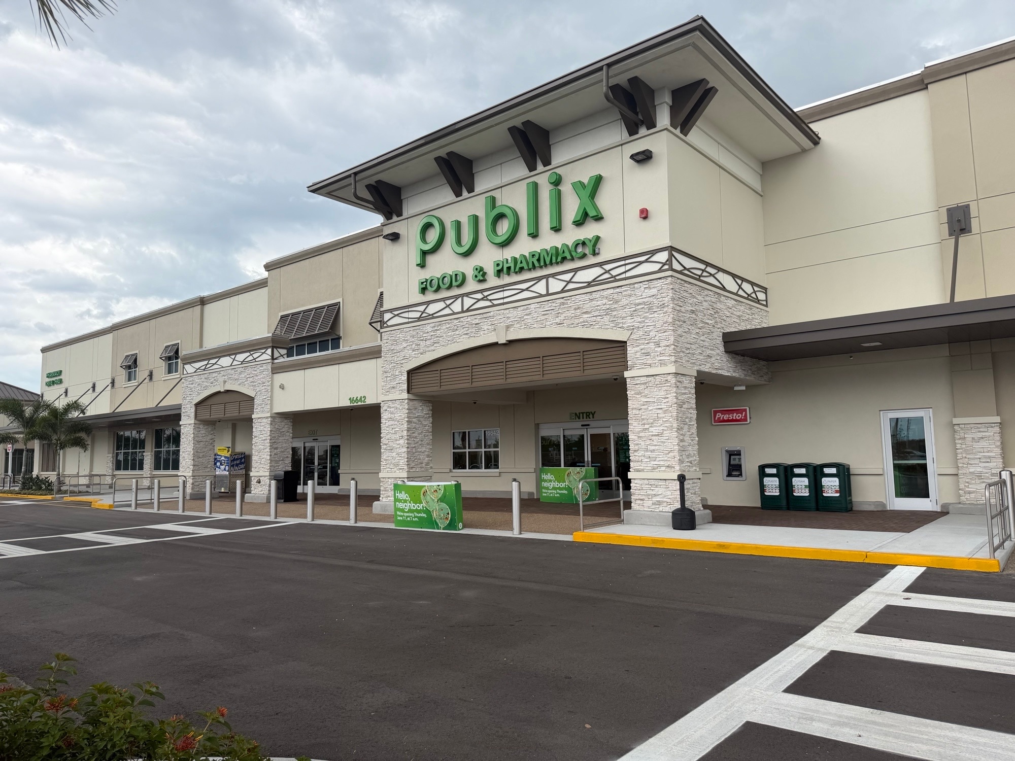 Publix opens new store in Bradenton, Florida