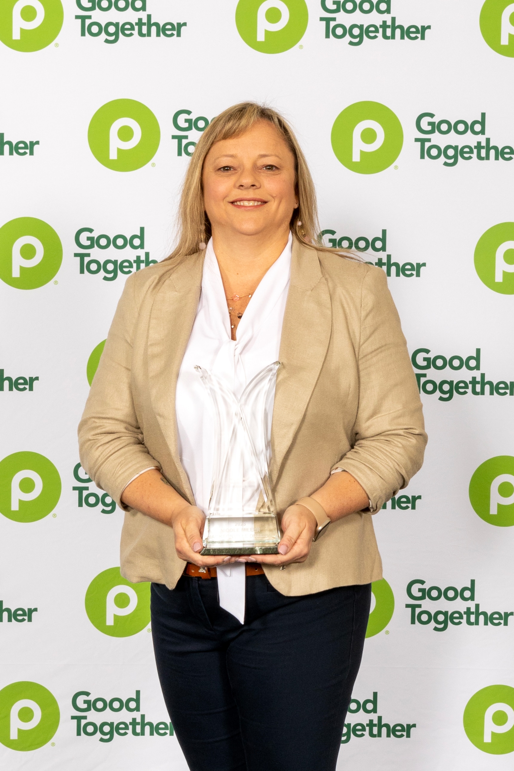 Publix Jacksonville Division leader receives award for community involvement Newsroom