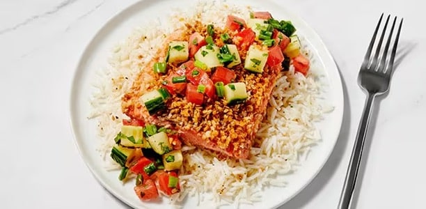 flaxseed salmon with cucumber tomato