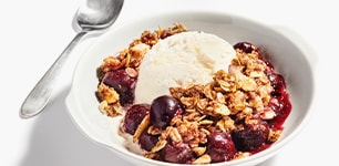 Cherry-Almond Crisp with Frozen Yogurt 