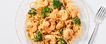 Shrimp Pasta with Cantaloupe-Tomato Sauce