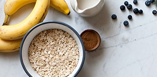 bananas and bowl of oats