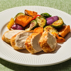 simple chicken and colorful vegetable meal 