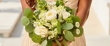 Green Harmony VIP bridesmaid bouquet