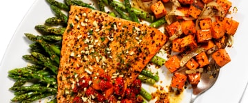 One-Pan Broiled Salmon and Vegetables