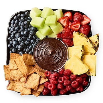 Boar's Head Dark Chocolate Dessert Hummus Platter, Medium