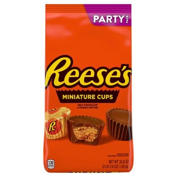 Reese's Puffs Miniature Cups, Milk Chocolate & Peanut Butter, Party Pack