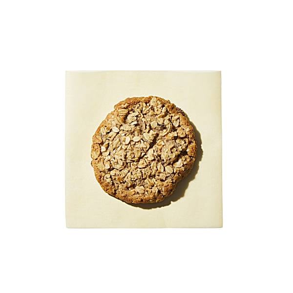Jumbo Oatmeal Raisin Cookie 340 Cal/Cookie Publix Super Markets