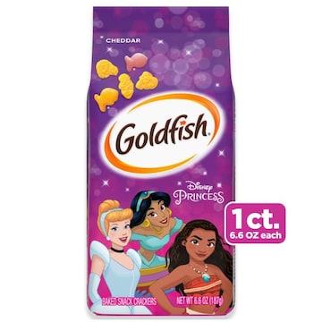 Goldfish® Princess Cheddar Crackers