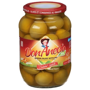 Don Anecio Olive, Queen