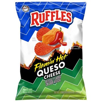 Ruffles Flamin' Hot Queso Cheese Potato Chips