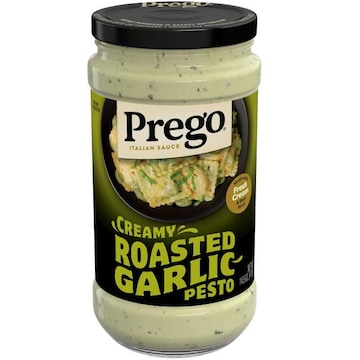 Prego® Creamy Roasted Garlic Pesto Pasta Sauce