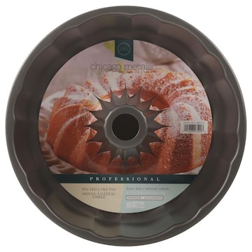Chicago Metallic Professional Cake Pan, Heavy Duty, Fluted, Nonstick