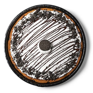 Everyday Chocolate Chip Cookie with Cookies & Cream Mousse