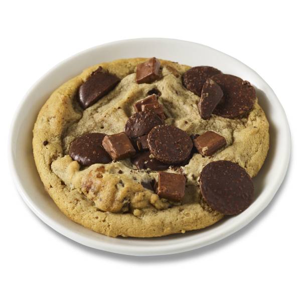 Jumbo Chocolate Chunk Cookie 400 Cal/Cookie Publix Super Markets